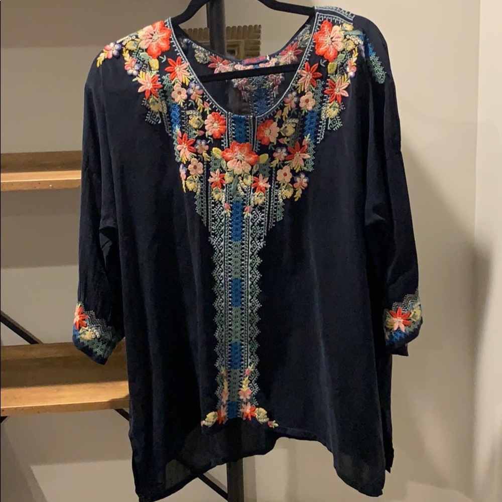 Johnny Was black floral Embroidered Top